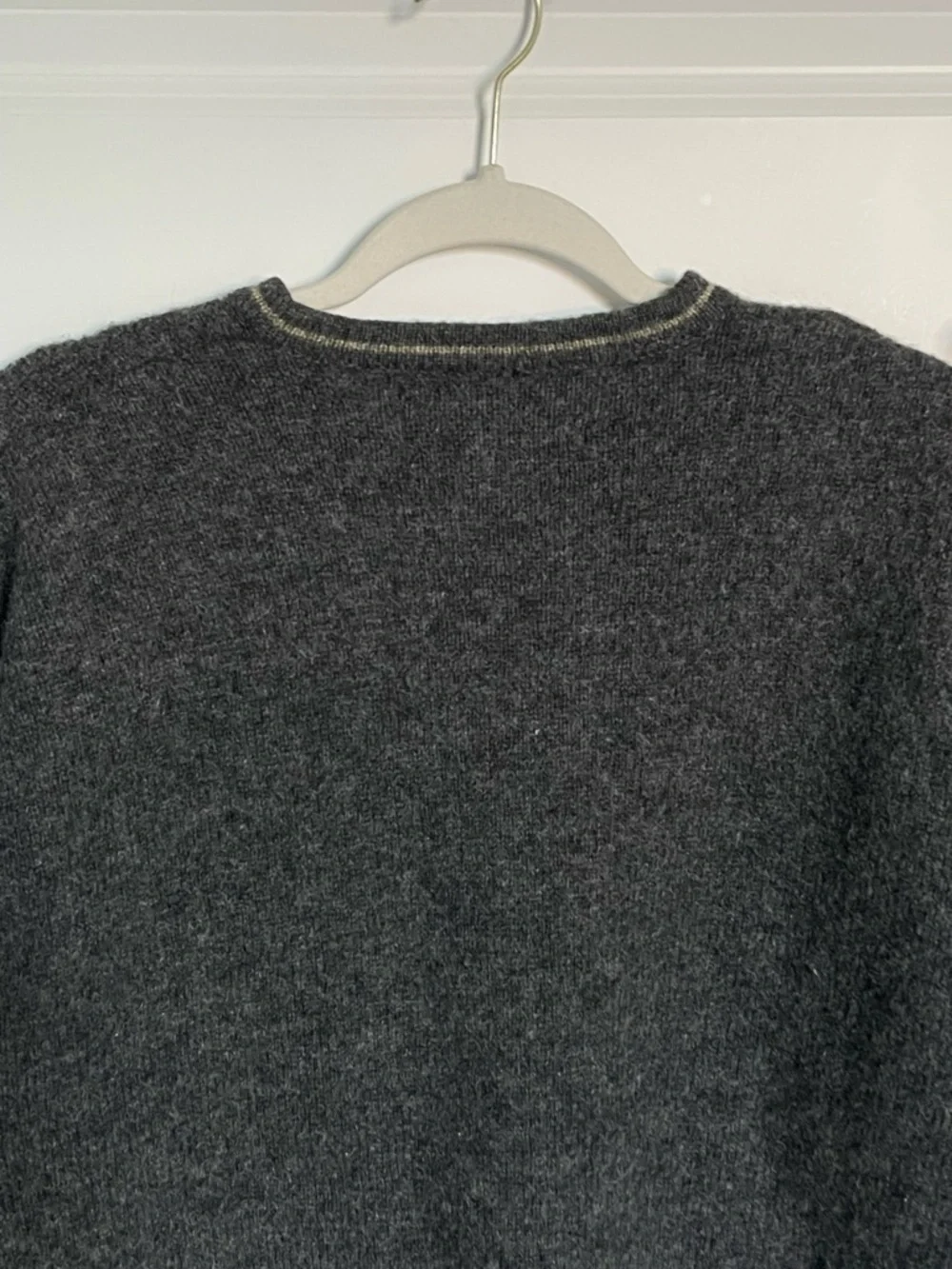 Abercrombie & Fitch y2k Men's Dark Charcoal V Neck Sweater Large 54349